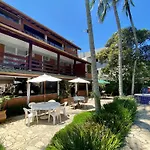 Magnífica Casa na Praia do Lázaro Pé na Areia 4 suítes