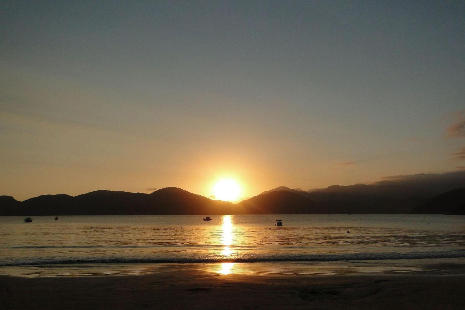 Magnifica Casa Pe Na Areia 4 C/ Ar E Piscina * Ubatuba
