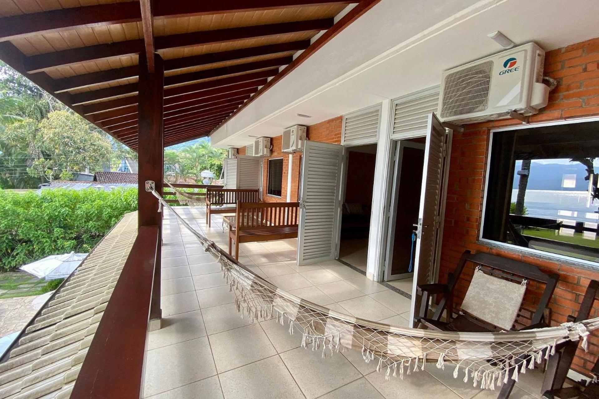 Casa de férias Magnifica Casa Pe Na Areia 4 C/ Ar E Piscina Ubatuba