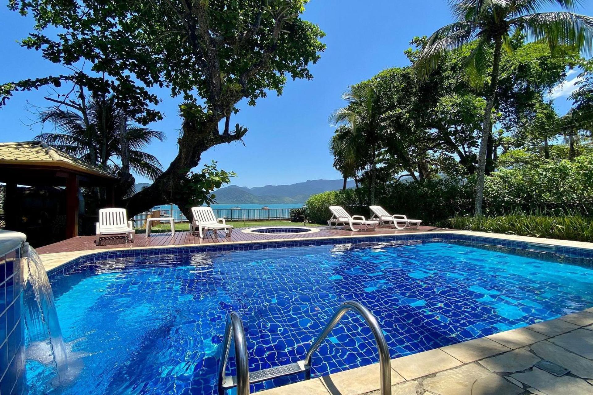 Magnifica Casa Pe Na Areia 4 C/ Ar E Piscina